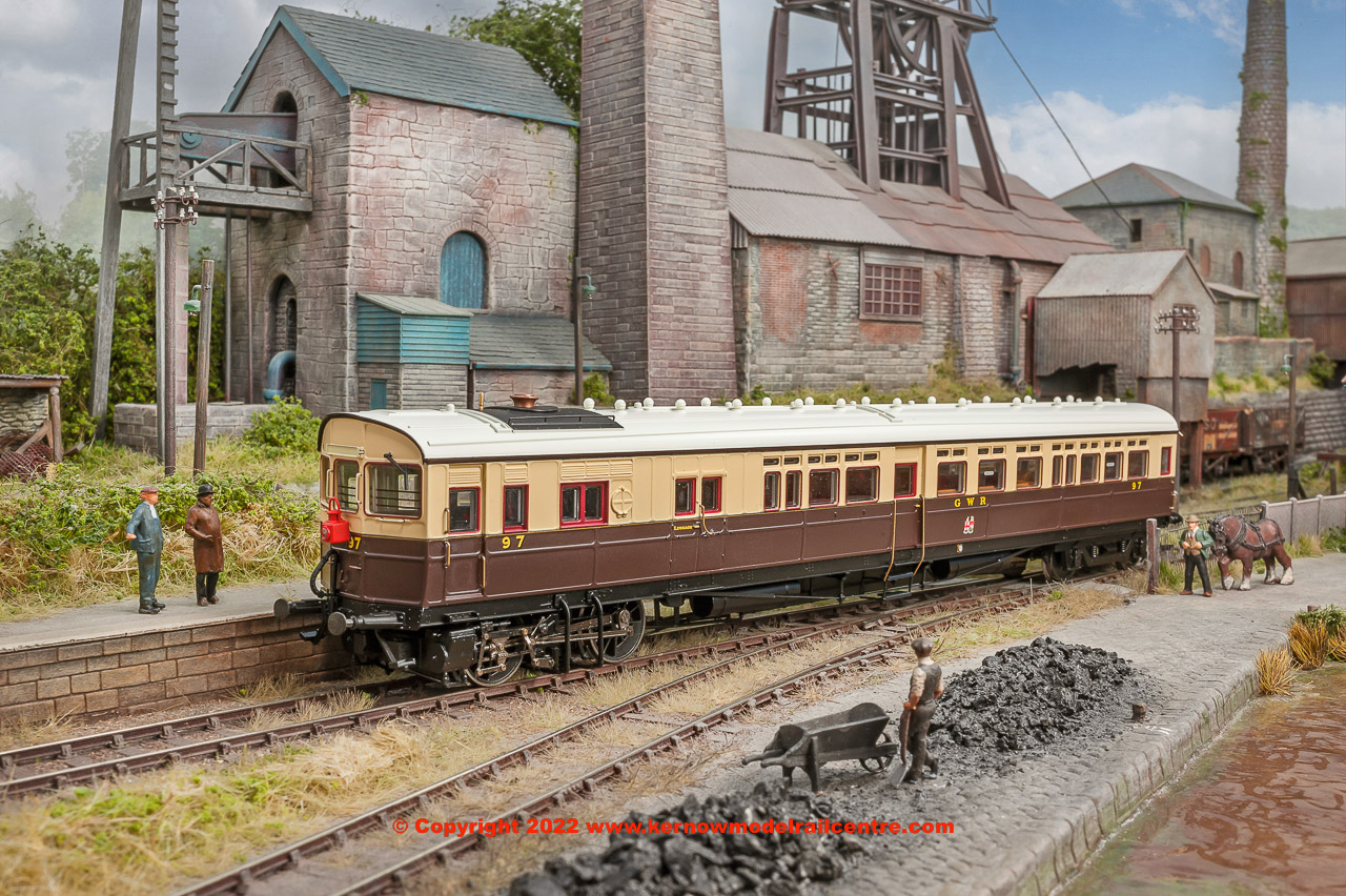 K2302 GWR Steam Railmotor number 97 in GWR Chocolate and Cream livery